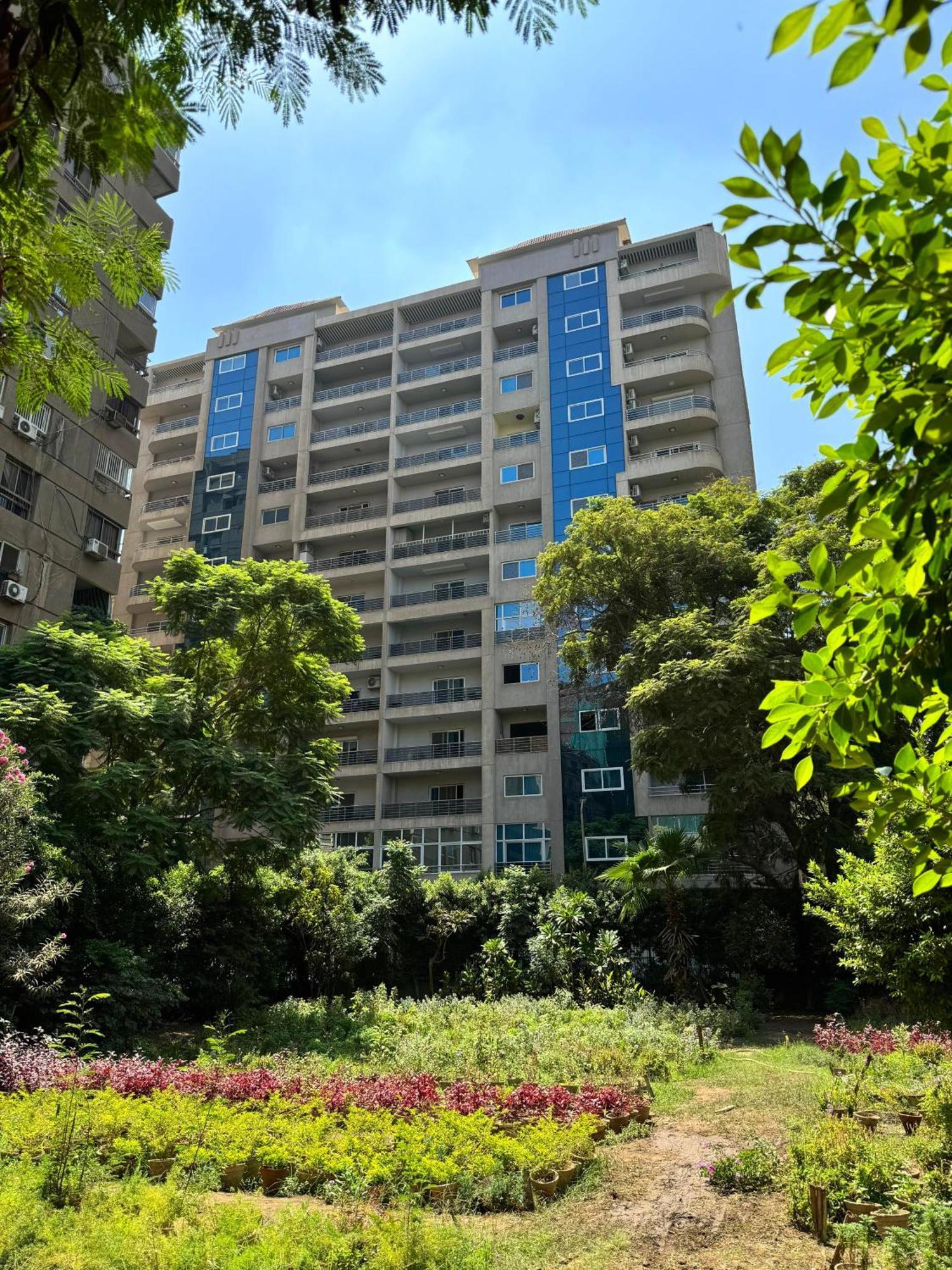 Aparthotel Elegance Tower Giza Esterno foto